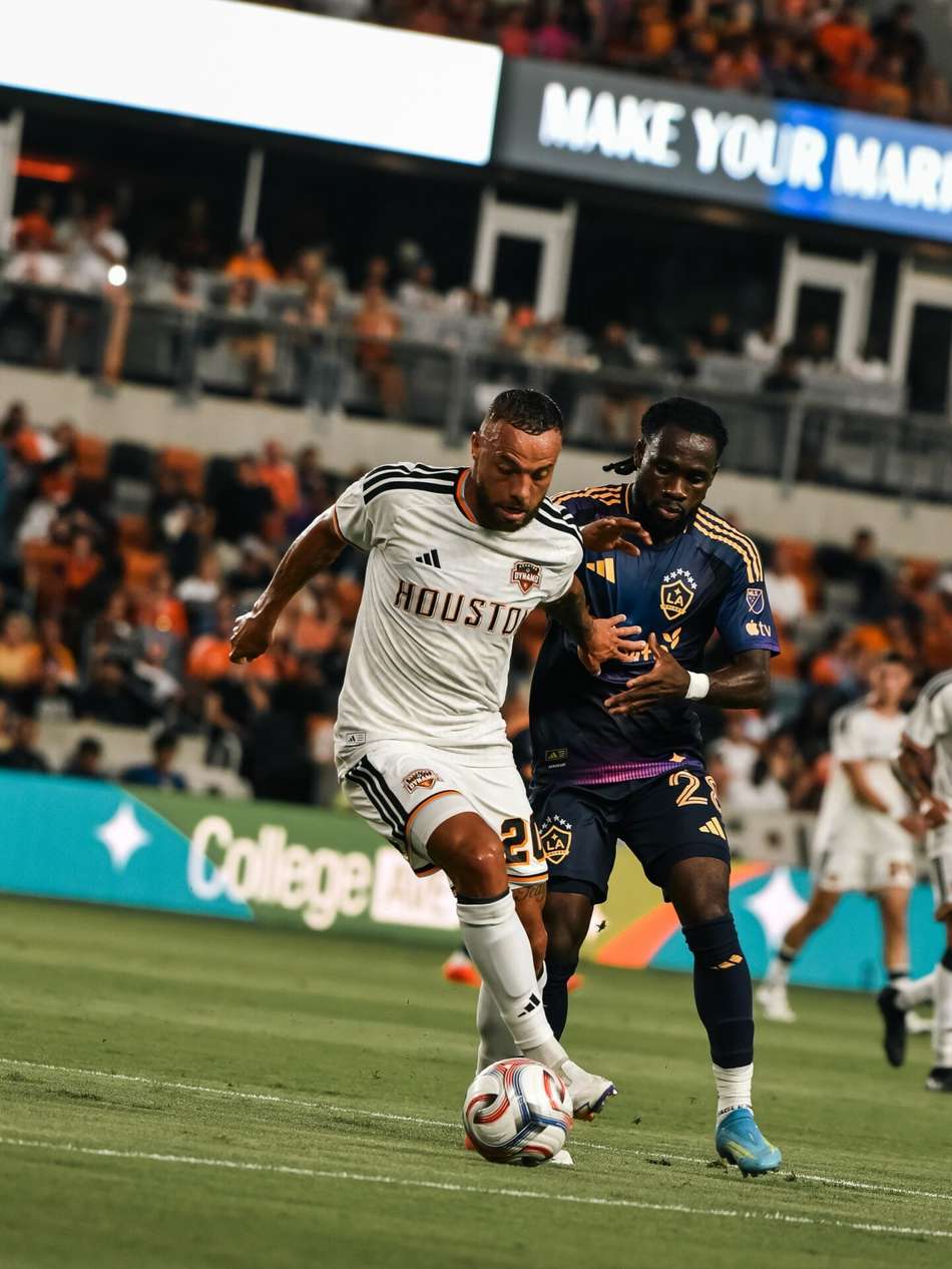 Guilherme Amado em ação pelo Houston Dynamo, na MLS (Foto: Reprodução/Instagram)