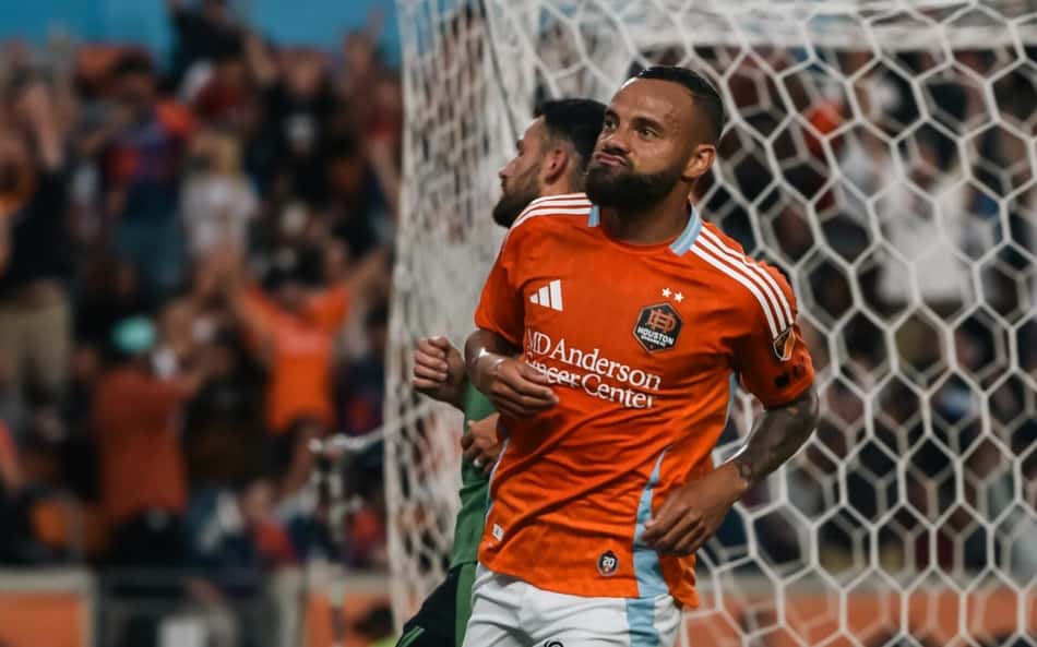 Guilherme Amado em ação pelo Houston Dynamo, na MLS