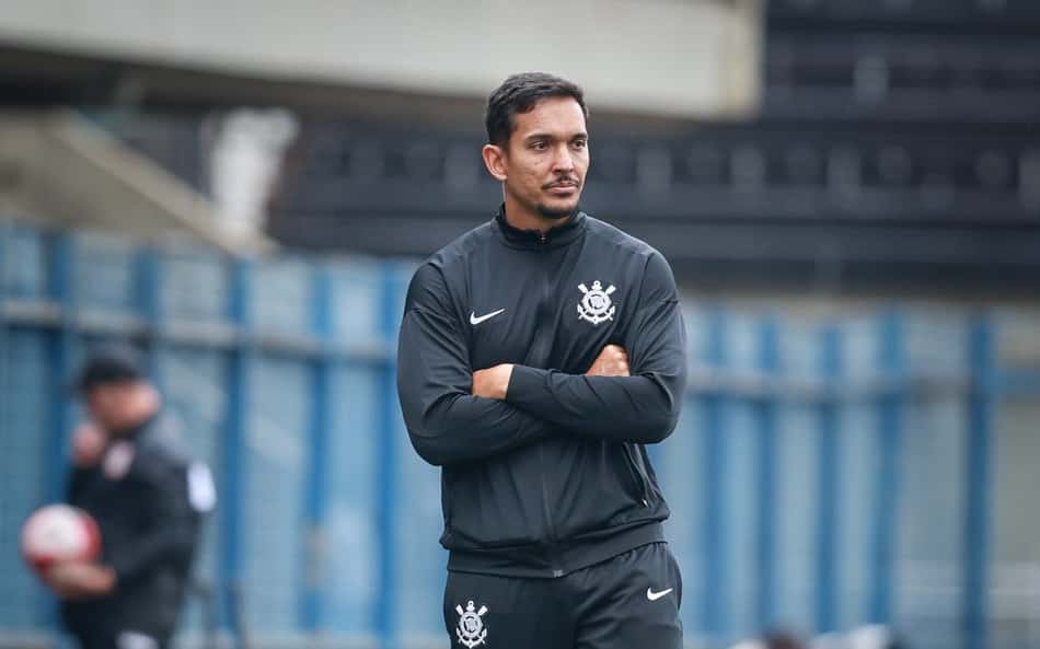 Guilherme Nascimento durante partida do Corinthians no Campeonato Paulista Sub-17