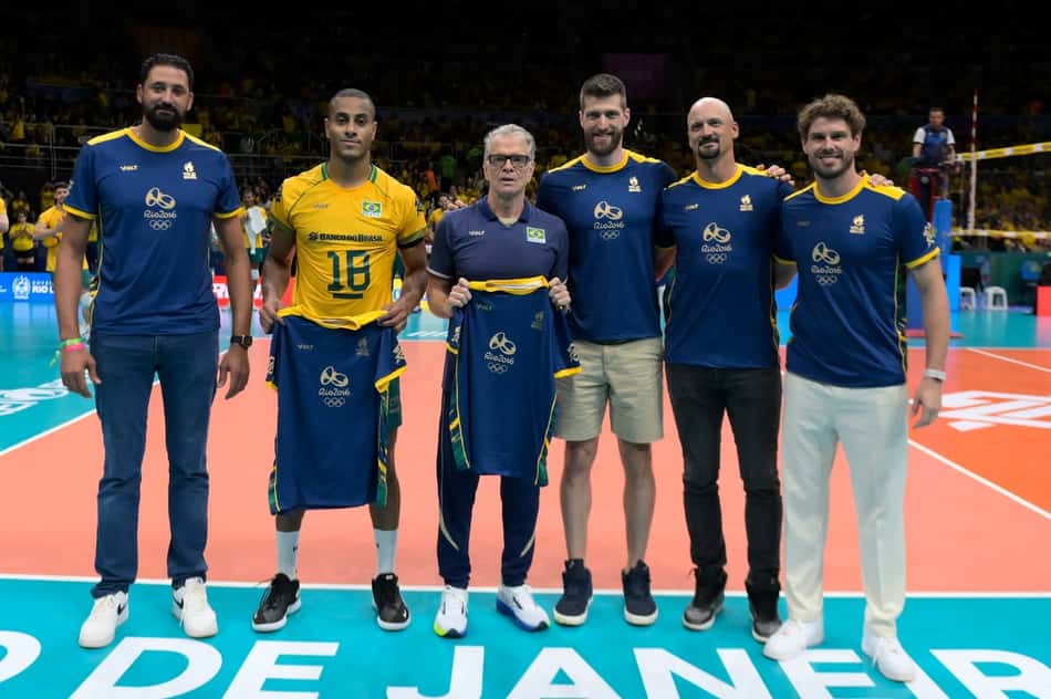 Homenagem ao ouro na Rio 2016 o Maracanazinho (Foto: Maurício Val/Fotoclic/CBV)