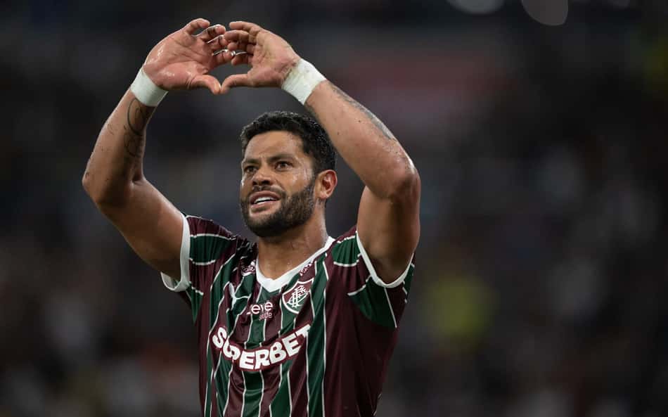 Hulk comemora gol pelo Fluminense