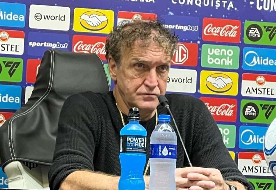 Cuca, técnico do Santos
