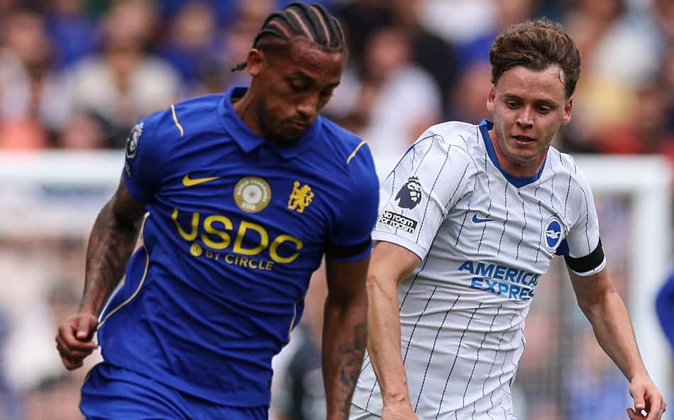 João Pedro em ação no duelo entre Chelsea e Brighton pela Premier League