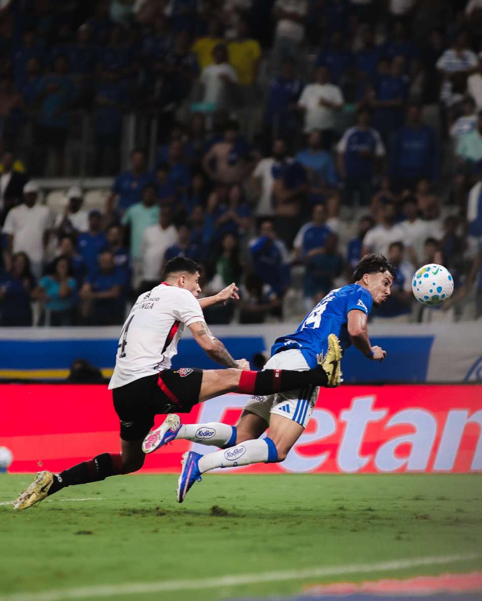 Kaio Jorge contra o Vitória