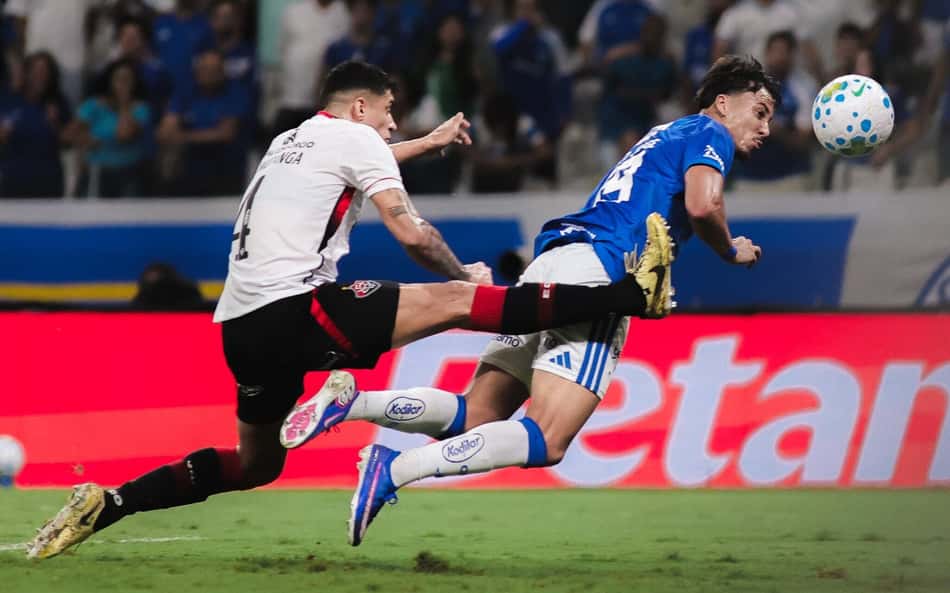 Kaio Jorge contra o Vitória