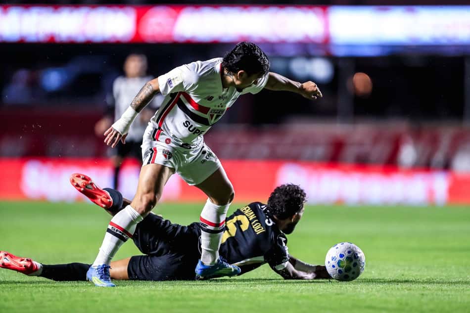Lodi e Artur em Sao Paulo e Atlético (Foto: Marco Miatelo/Photo Premium/Folhapress)