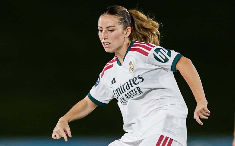 Lotte Keukelaar em ação pelo Real Madrid feminino