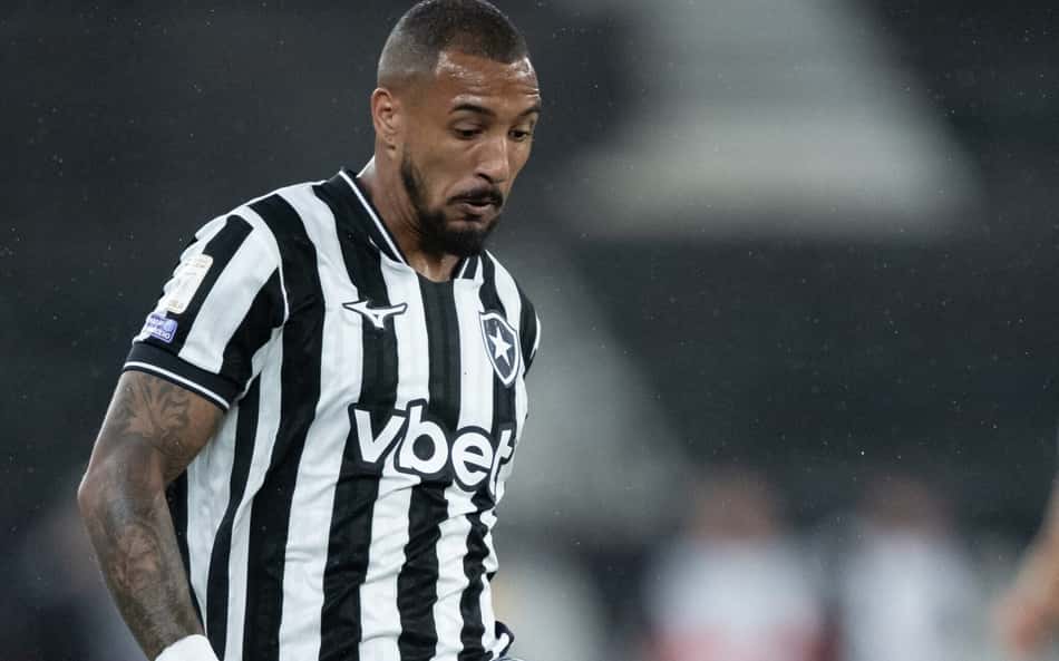 Lucas Monzón abre o placar em Botafogo e Bragantino, pelo Campeonato Brasileiro