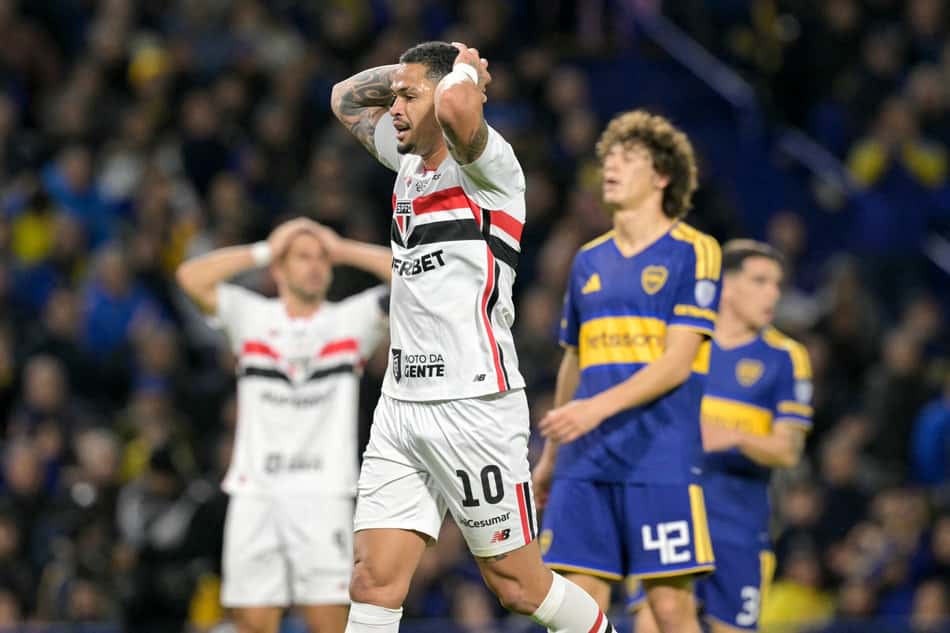 Luciano com a camisa do São Paulo