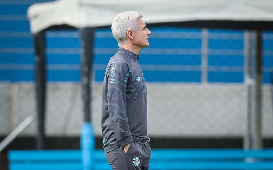 Luís Castro, técnico do Grêmio