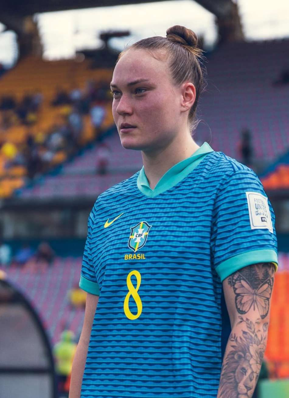 Maiara Niehues em ação pela Seleção Brasileira