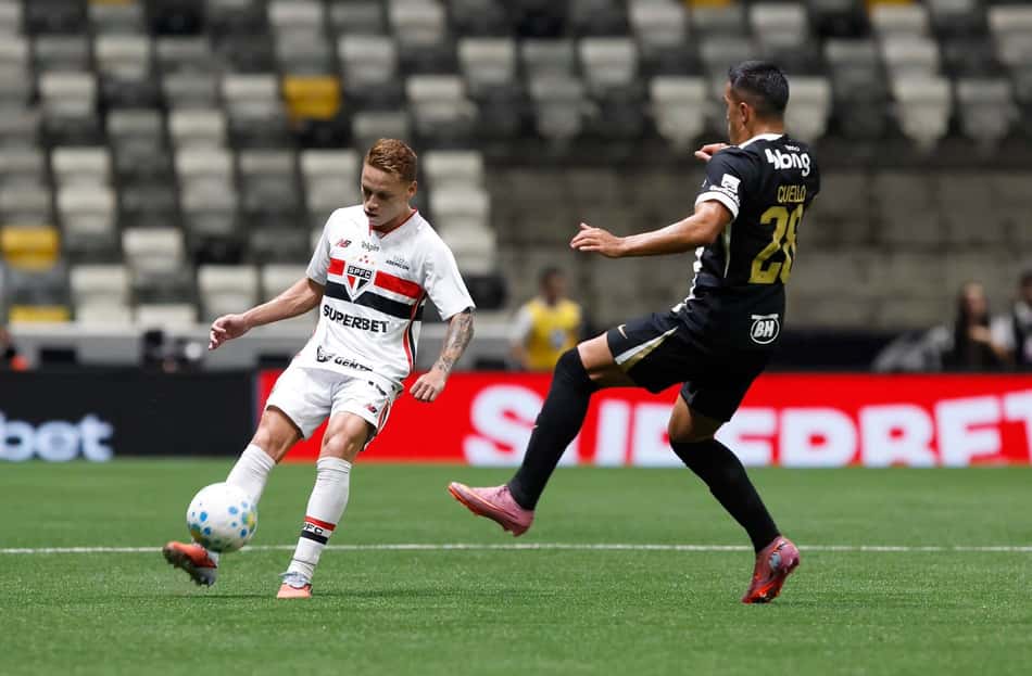 Maik já se despediu do elenco do São Paulo (Foto: Rubens Chiri / São Paulo FC)