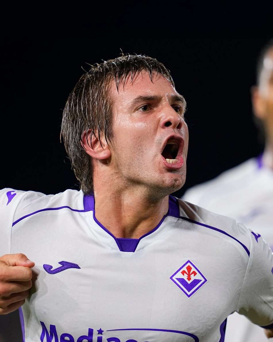 Mastantuono em ação pela Fiorentina