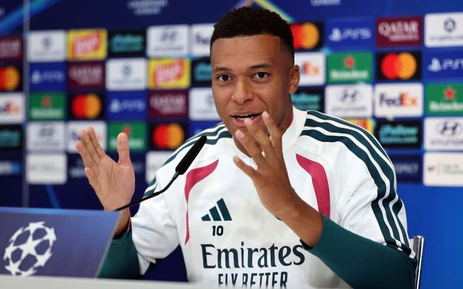 Mbappé aponta em quem votaria para Bola de Ouro (Foto: Thomas COEX / AFP)