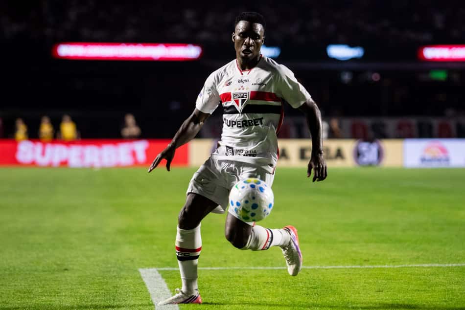 Médico responsável pela operação de dois atletas do São Paulo apontou previsão de retorno (Foto: Rodilei Morais /Fotoarena/Folhapress)