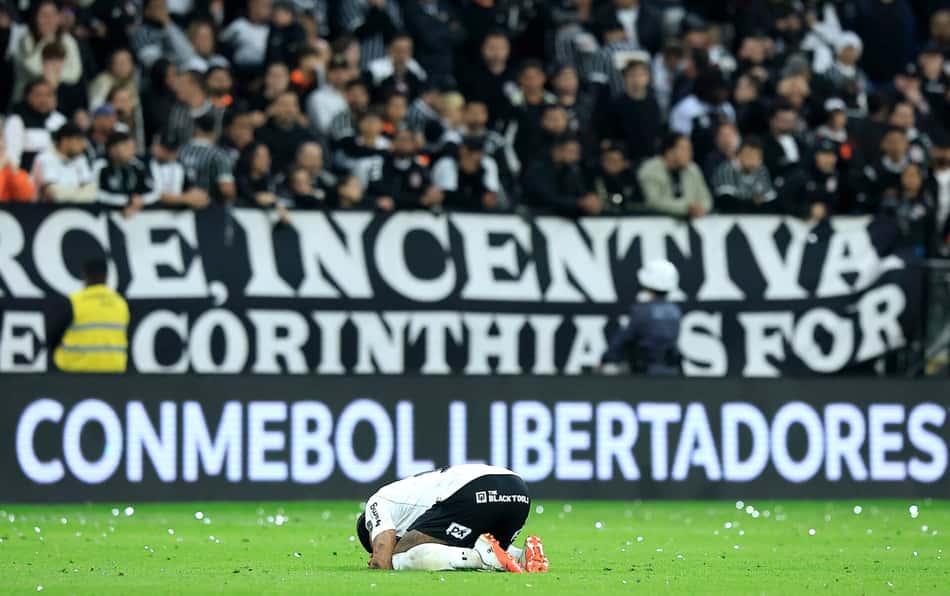Memphis Depay durante a partida