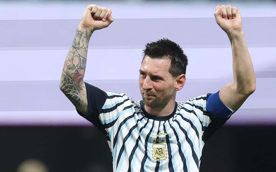 Messi comemora vitória da Argentina sobre o Egito emocionado na Copa do Mundo