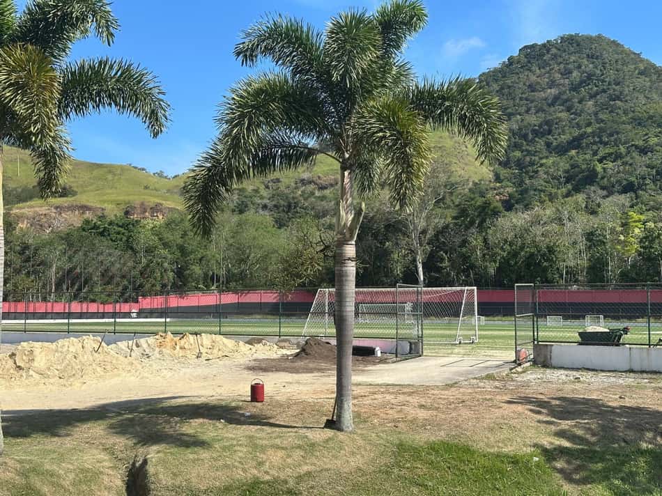 Obras no miniestádio do Flamengo