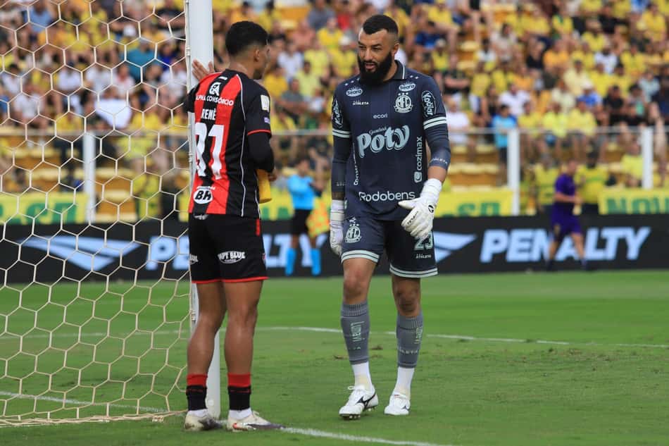Renê e Muralha em Mirassol e Vitória, pelo Campeonato Brasileiro 