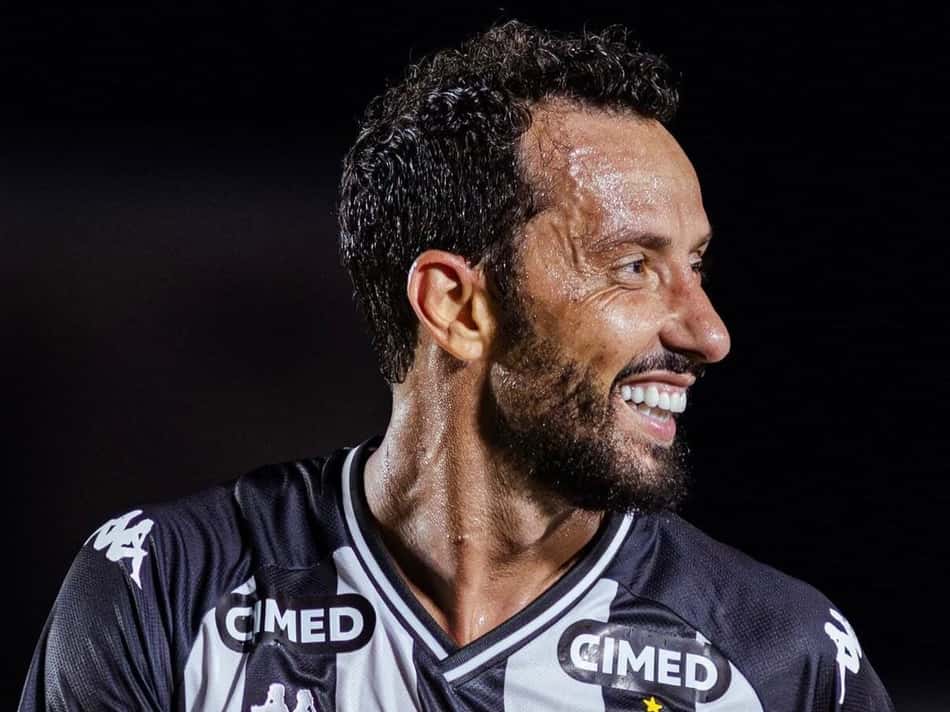 Nenê em ação pelo Botafogo-PB (Foto: Divulgação/ Botafogo-PB)
