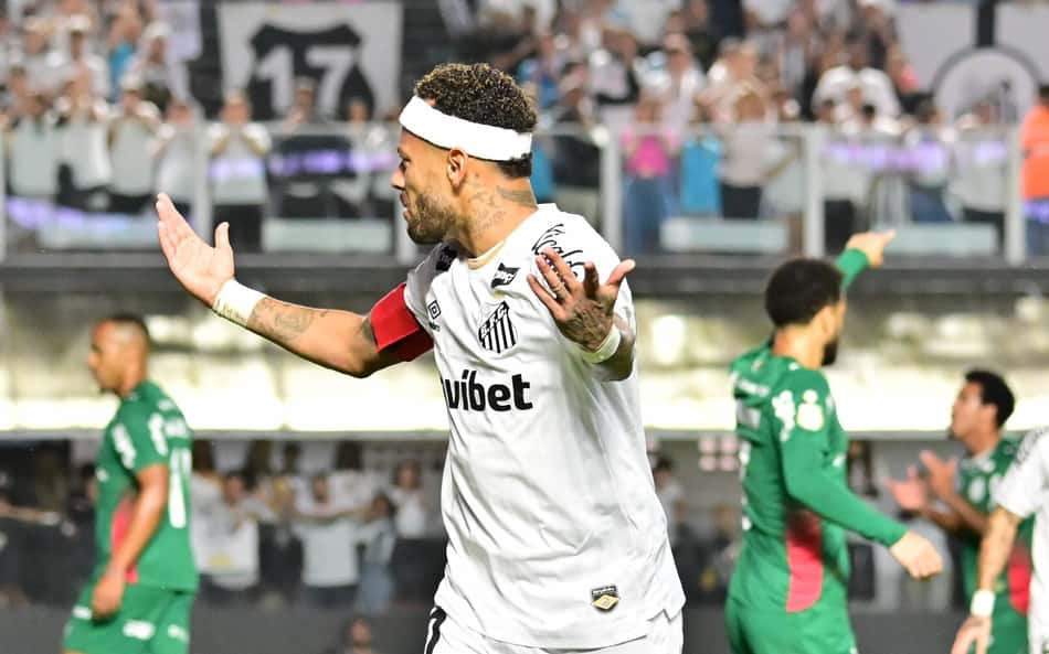 Neymar em ação durante Santos e Palmeiras, na Vila Belmiro, pela Copa do Brasil
