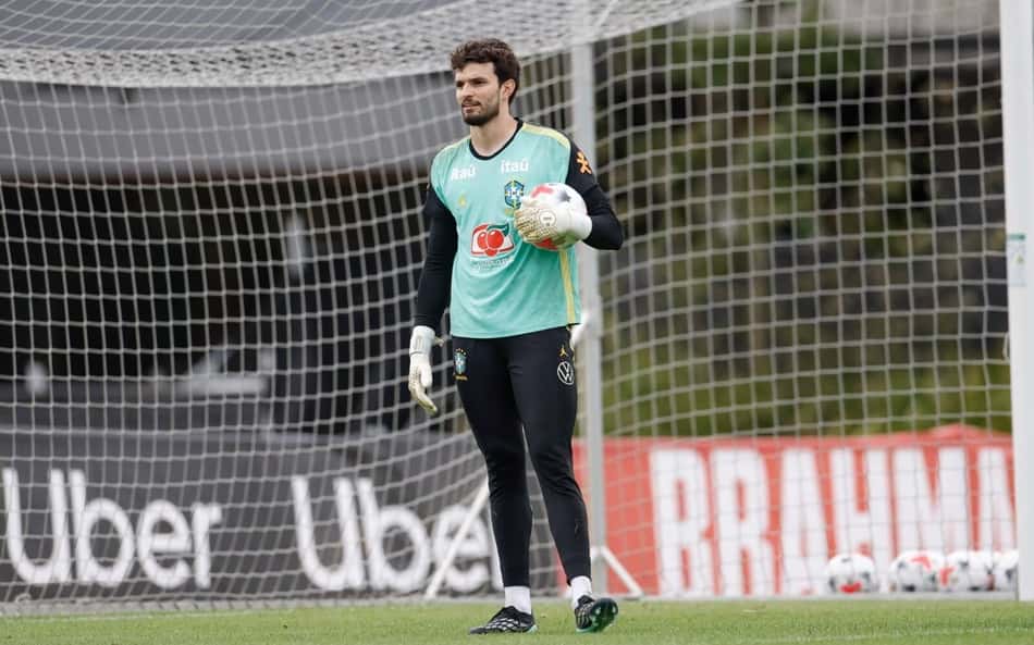 Otávio treinando na Seleção