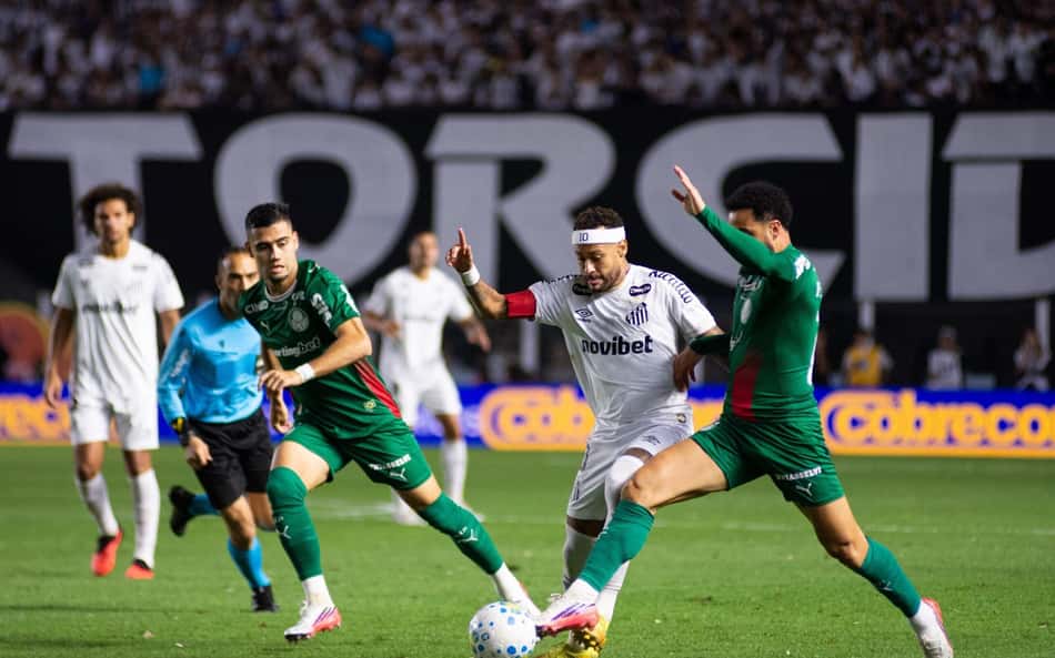 Santos e Palmeiras estão se enfrentando nesta quarta-feira (2), na Vila Belmiro, pelo jogo de volta das quartas da Copa do Brasil.