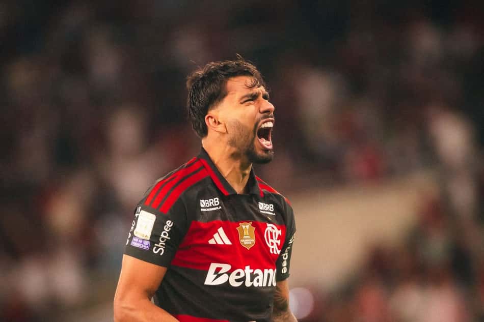Paquetá grita na comemoração do primeiro gol do Flamengo sobre o Corinthians