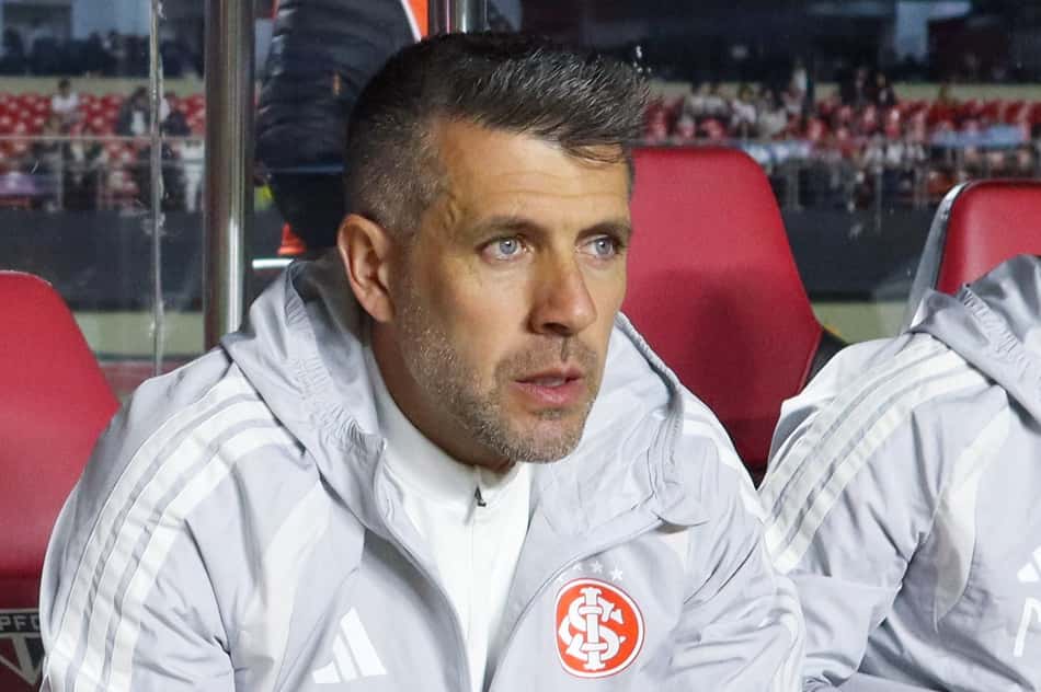 Paulo Pezzolano não é mais técnico do Internacional (Foto: Theo Daolio/Ekobanpress/Folhapress).