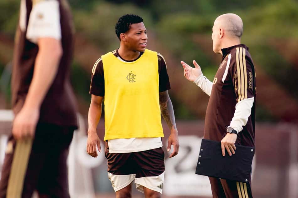 Plata e Jardim durante treino do Flamengo