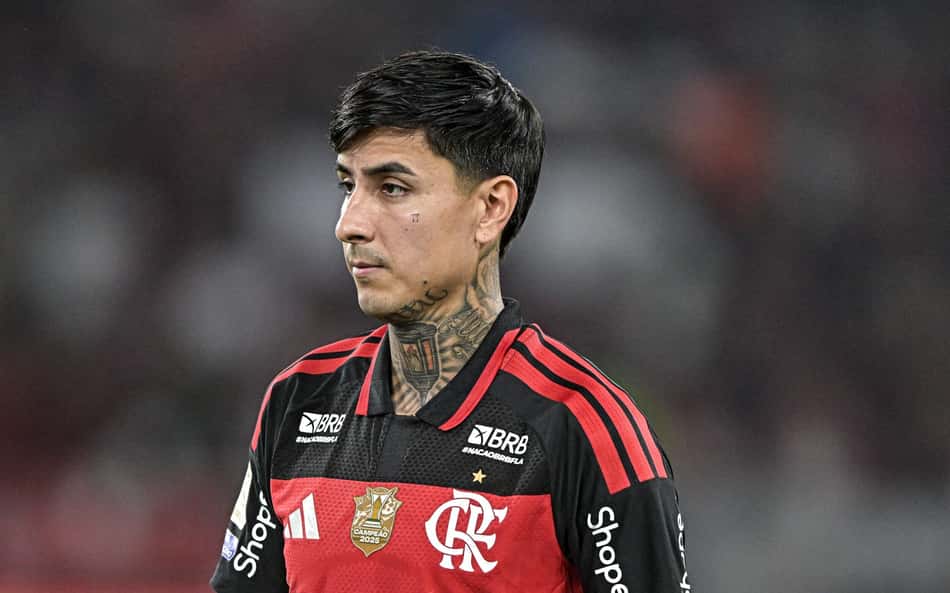 Erick Pulgar, do Flamengo, esclarece relação com técnico do Chile: 'Existe respeito'