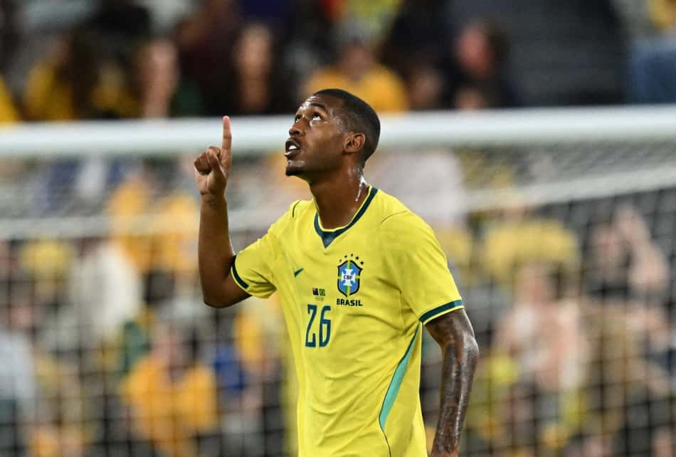 Rayan comemora gol do Brasil