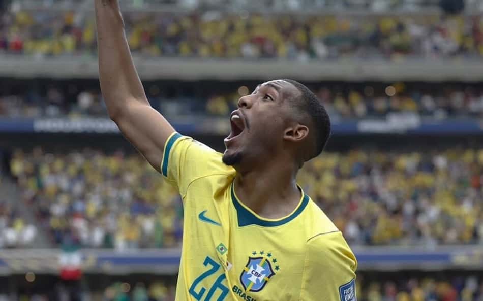 Rayan comemora classificação do Brasil para as oitavas de final da Copa do Mundo