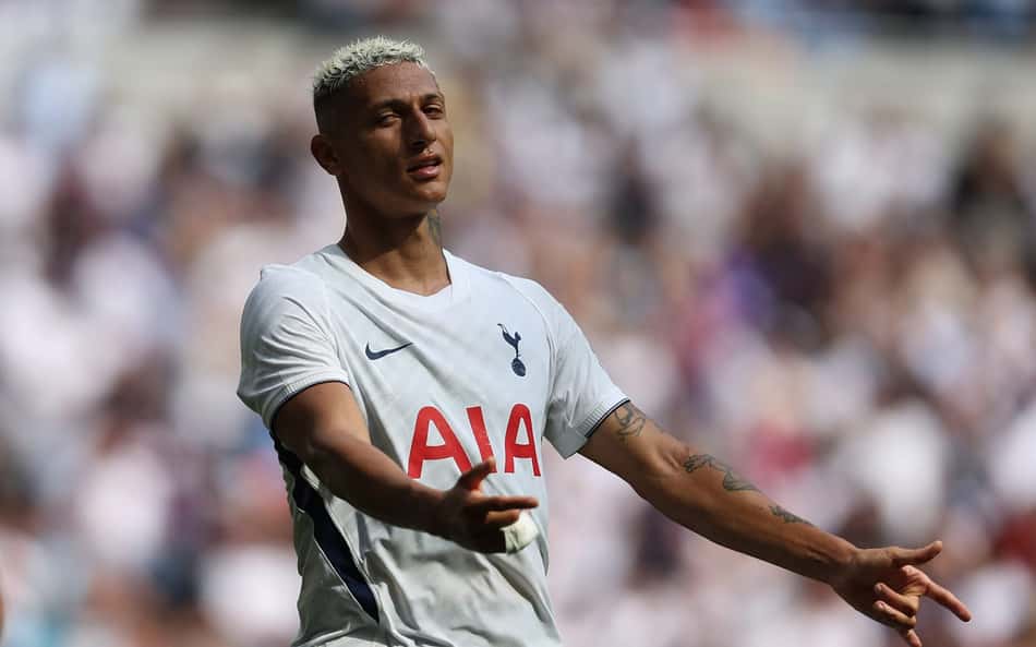 Richarlison joga hoje? Liverpool e Tottenham duelam na Carabao Cup