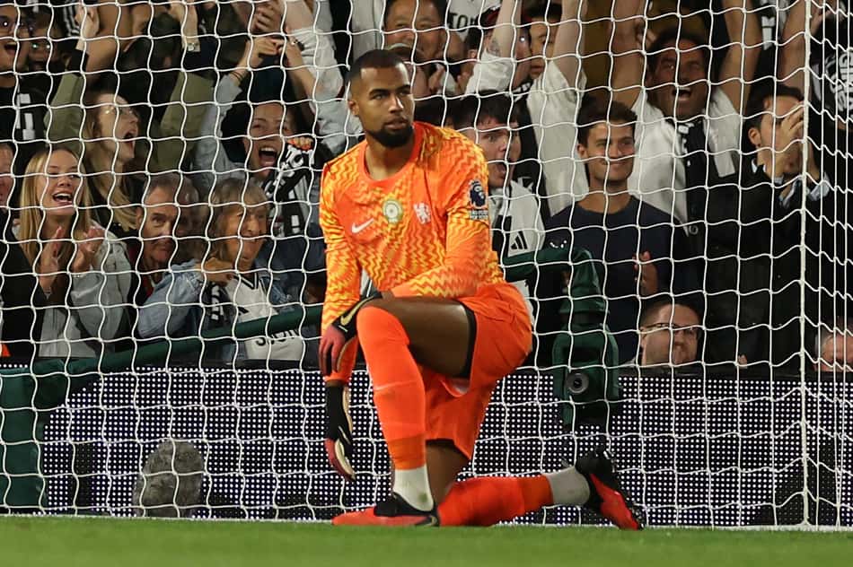 Campeão do Mundial de Clubes pelo Chelsea, o goleiro de 28 anos chega para ser o titular da meta italiana