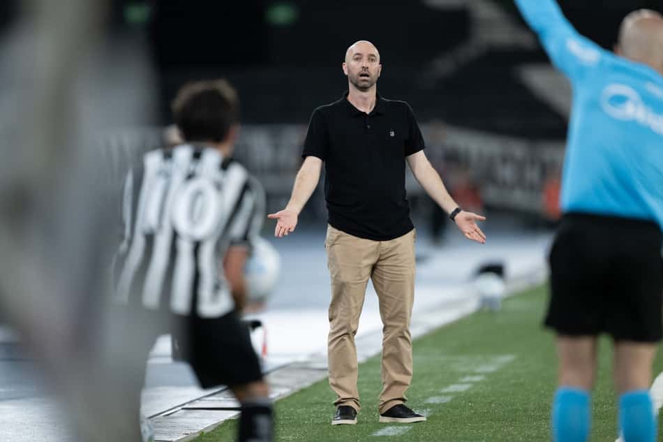 Rodrigo Bellão não seguirá no Botafogo até o fim da temporada