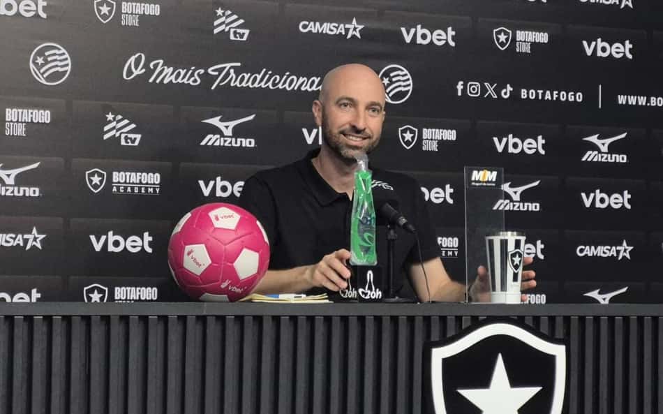 Rodrigo Bellão será auxiliar permanente do Botafogo