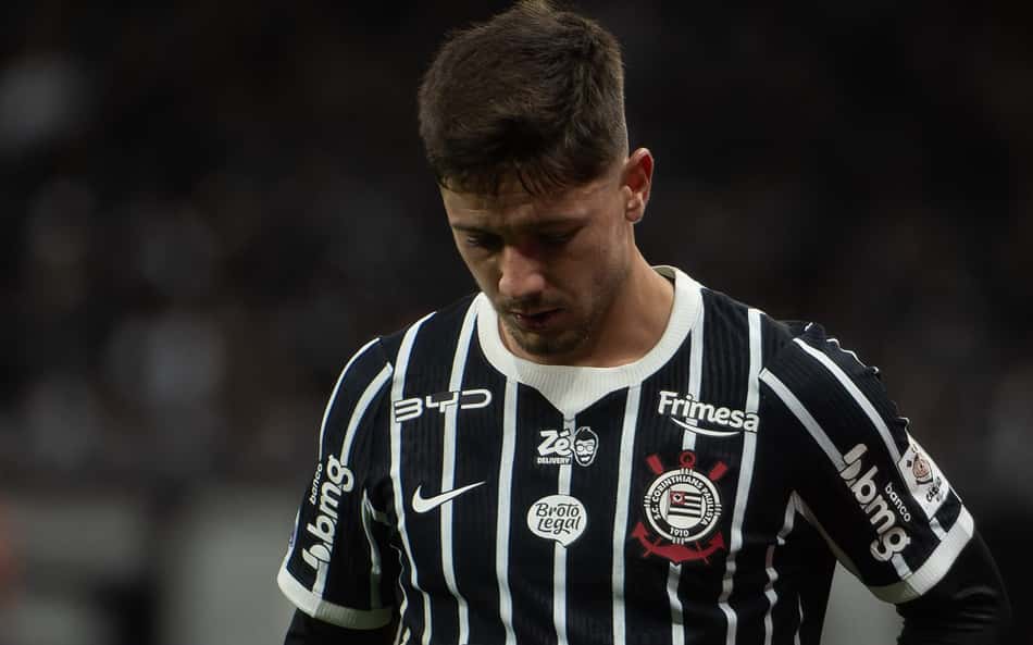 Rodrigo Garro em partida pelo Corinthians