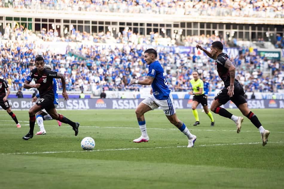 Rojas em Cruzeiro x Athletico-PR 