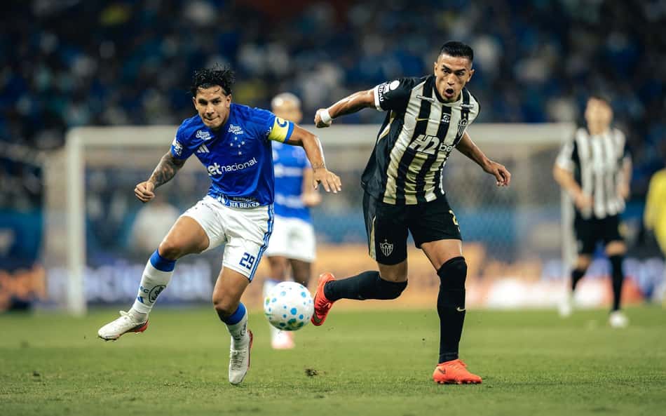Romero e Cuello em Cruzeiro x Atlético-MG (Foto: Pedro Souza / Atlético)