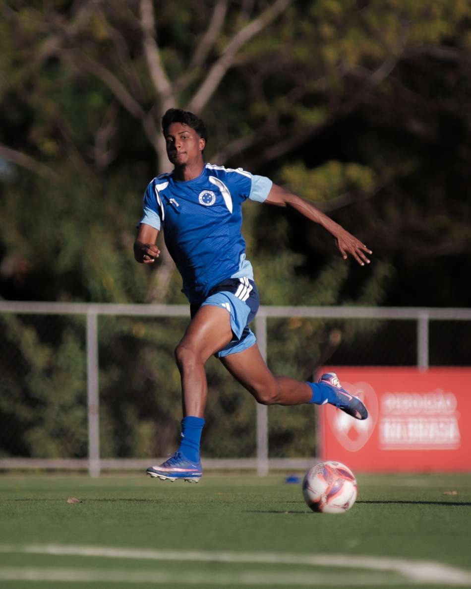 Ruan Índio em treino na Toca II 