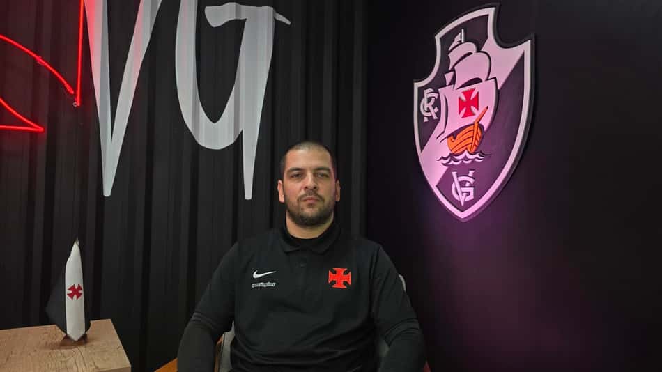 Rubens Franco em estúdio do Vasco