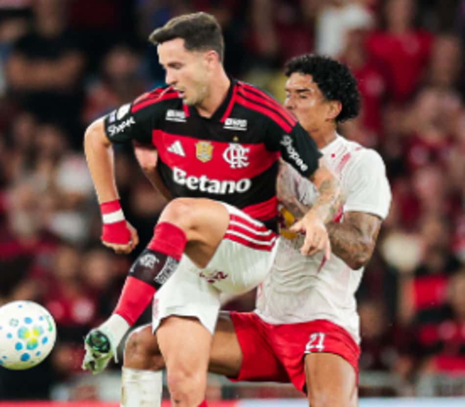 Saúl durante Flamengo x Bragantino
