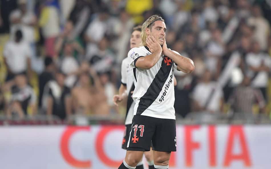 Spinelli em ação com a camisa do Vasco