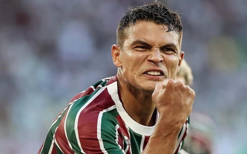Thiago Silva comemora gol pelo Fluminense