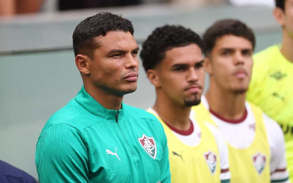 Thiago Silva no banco do Fluminense