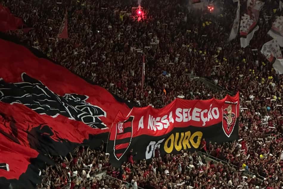 Torcida do Flamengo no Maracanã