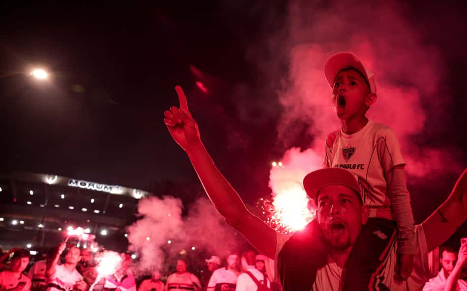 Torcida do São Paulo no Morumbis (Foto: Ettore Chiereguini/AGIF)