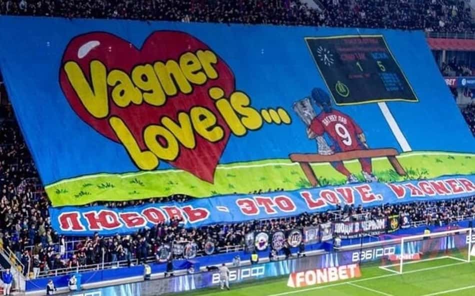 Vagner Love ganha festa de despedida do CSKA