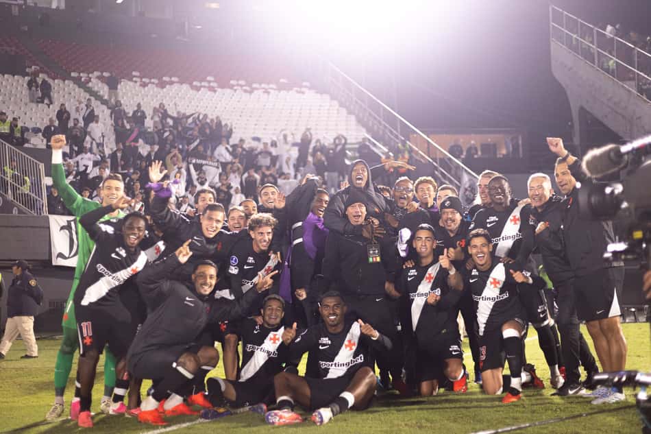Equipe Cruzmaltina em Olimpia e Vasco, na Sul-Americana